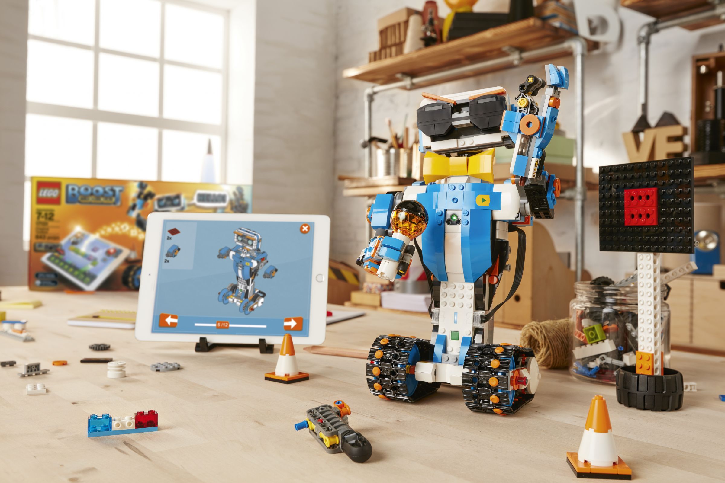LEGO BOOST 17101 Programmierbares Roboticset LEGO_BOOST_VERNE_ALONE_V039 2.jpg